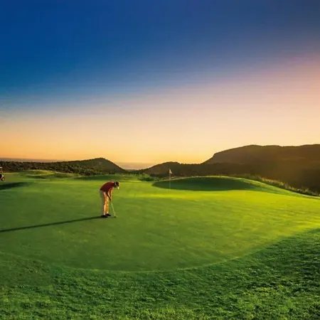 Greece By Myseasight Herszonisszosz